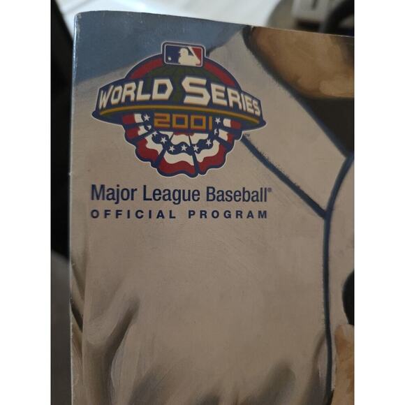 2001 WORLD SERIES PROGRAM - YANKEES DIAMONBACKS - Picture 2 of 15